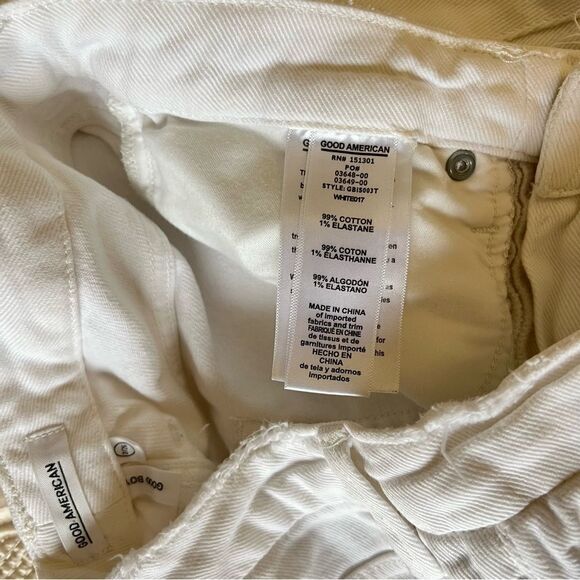 Good American Good Boy White Distressed Straight Jeans Size 2/26 - Picture 11 of 12